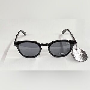 - Quay Walk On Black/Smoke Polarised
